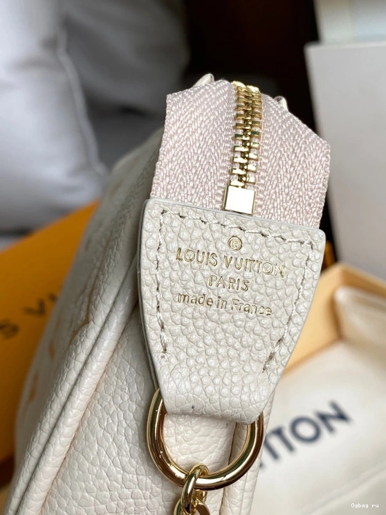POCHETTE ACCESSOIRES VUITTON MINI LOUIS 0726